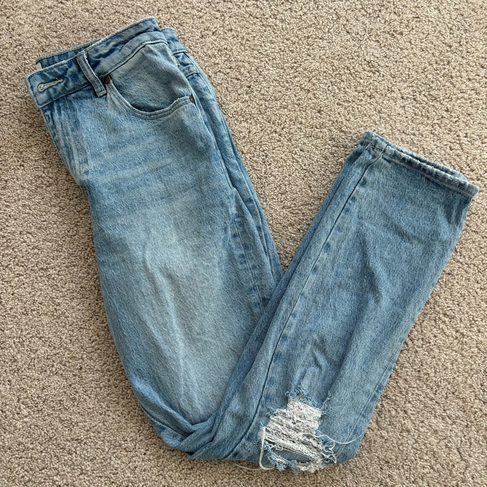 ROLLA’s Mid-High Rise Slim Distressed Denim - Picture 4 of 4